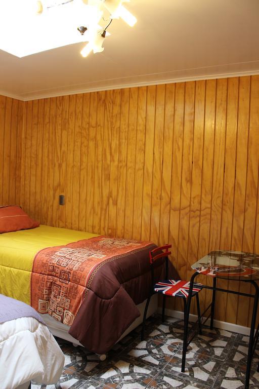 Hotel Yellow Submarine Punta Arenas Phòng bức ảnh